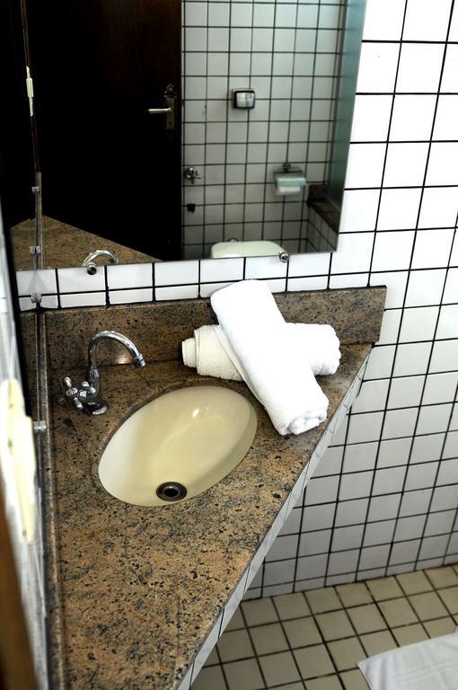 Gutemberg Plaza Hotel Nova Serrana Стая снимка